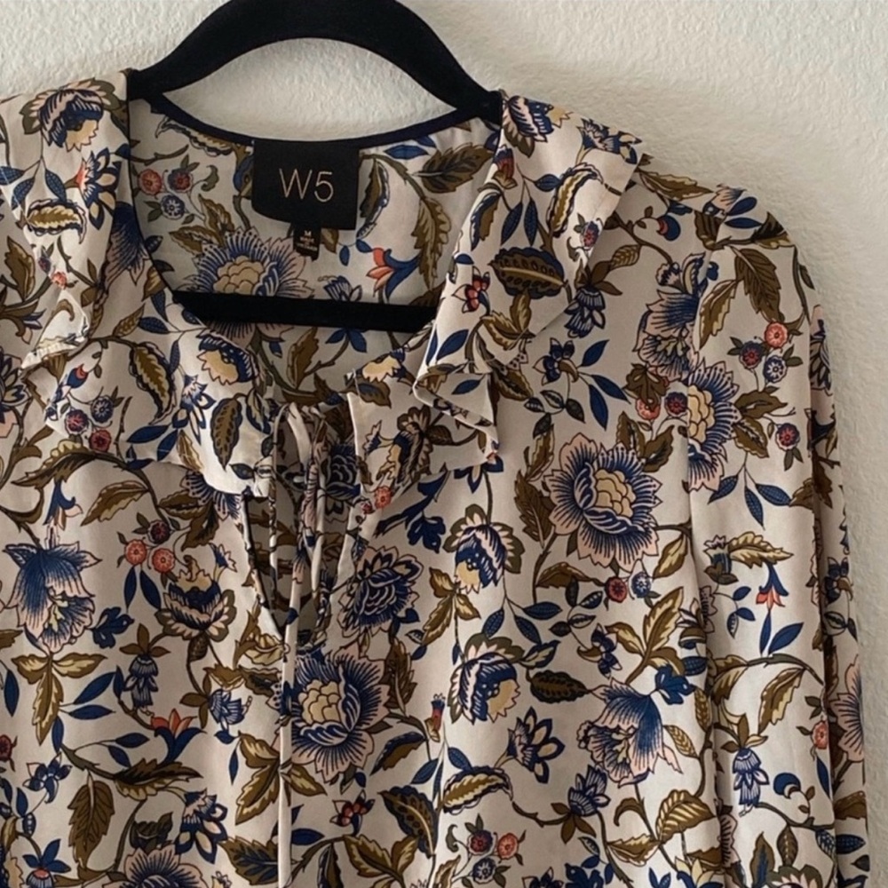 Anthro W5 Split Neck Flowy Floral Top